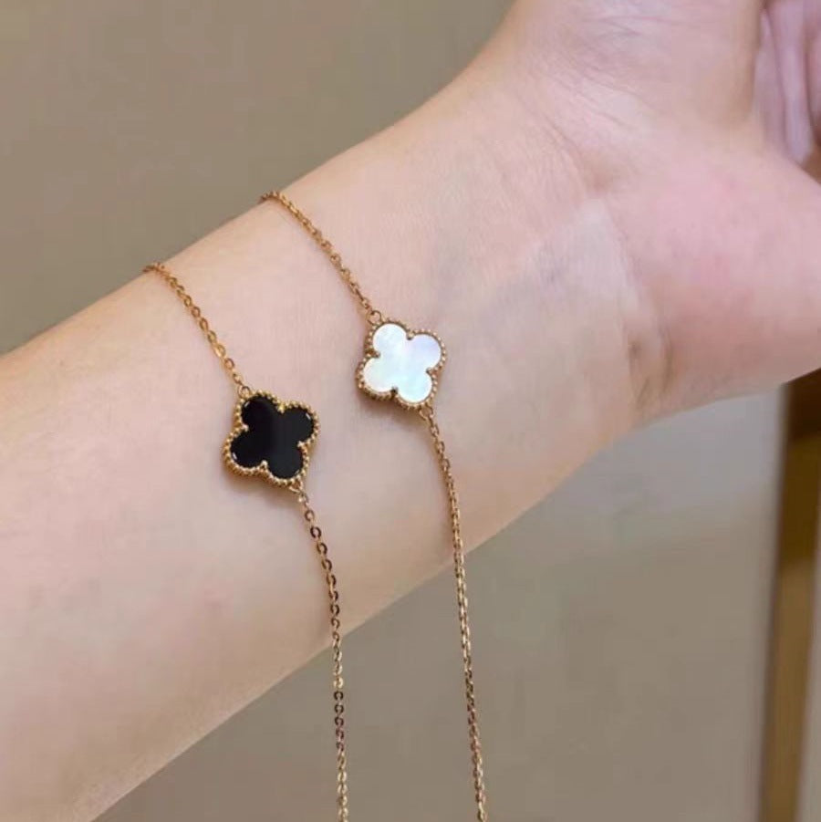 KLOVAR LONDON Black Single Clover Bracelet 925 Silver 18k Gold Plated